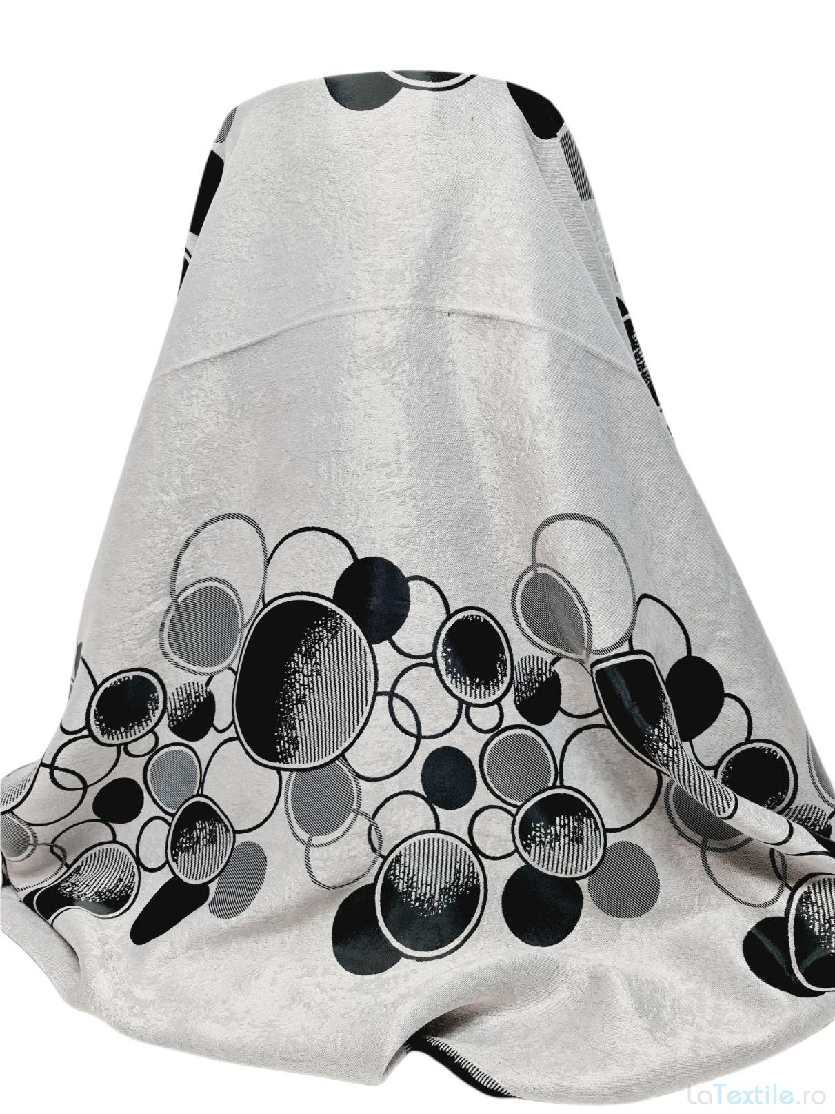 Material draperie cu 2 fete gri cu cercuri negre