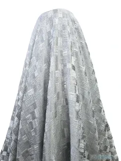 Material draperie tip brocart argintiu model patrate