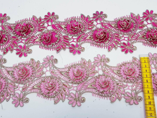 Dantela roz si ciclamen model floral 3d si frunze cu aplicatii micropaiete