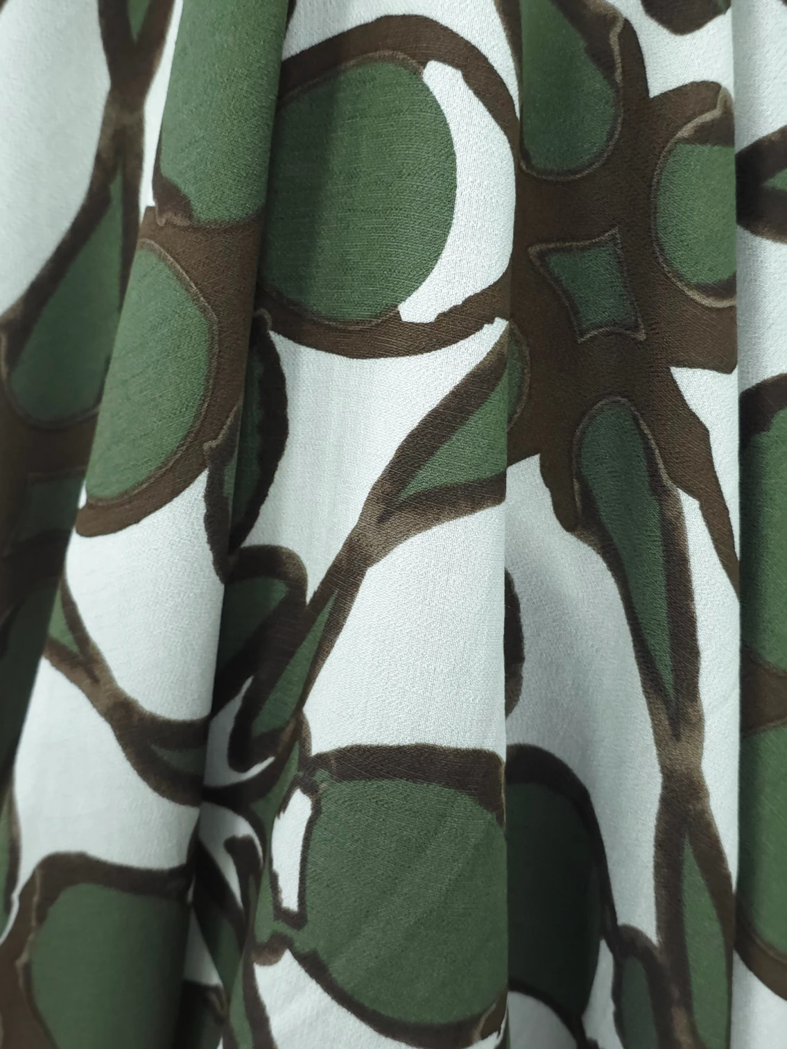 In cu vascoza Olive Abstract