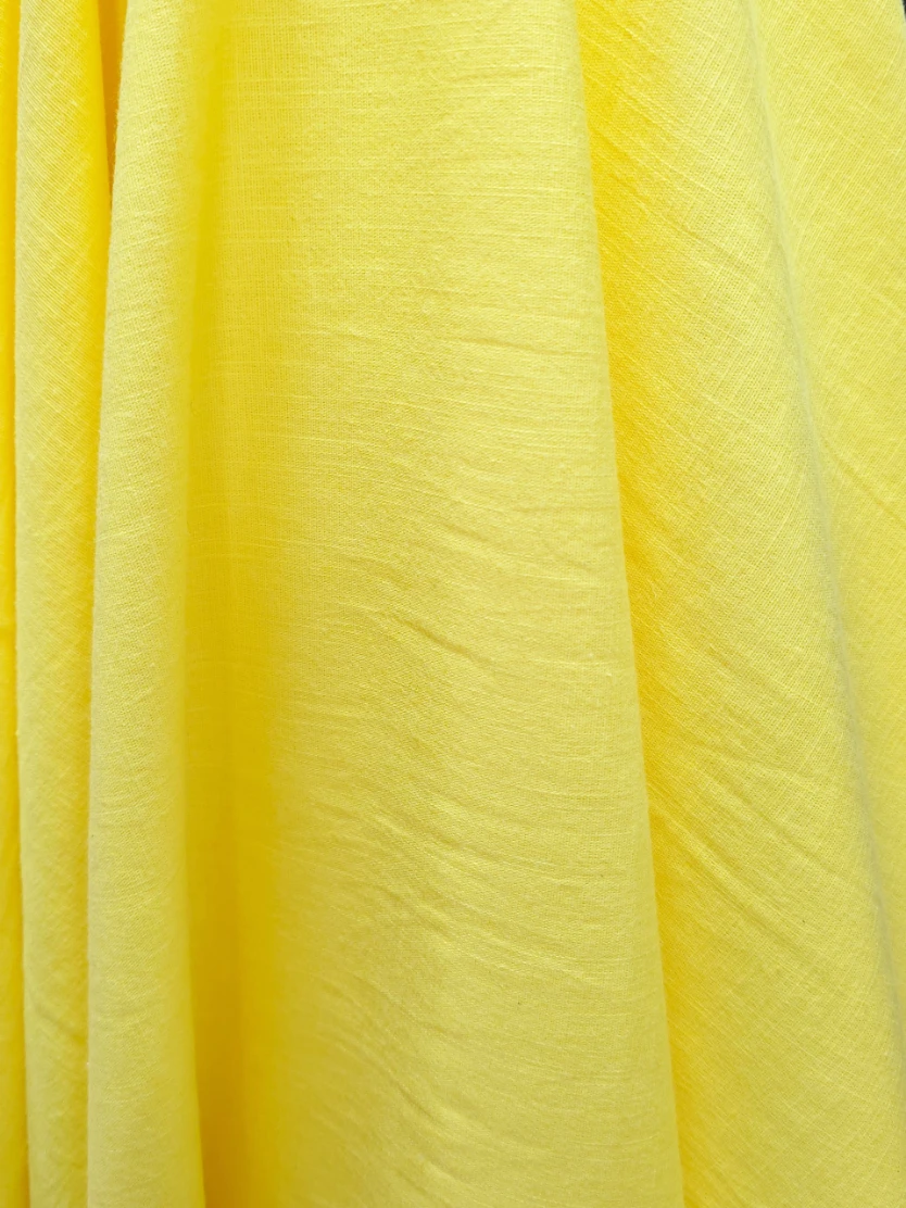 In natural galben Lemon Glow