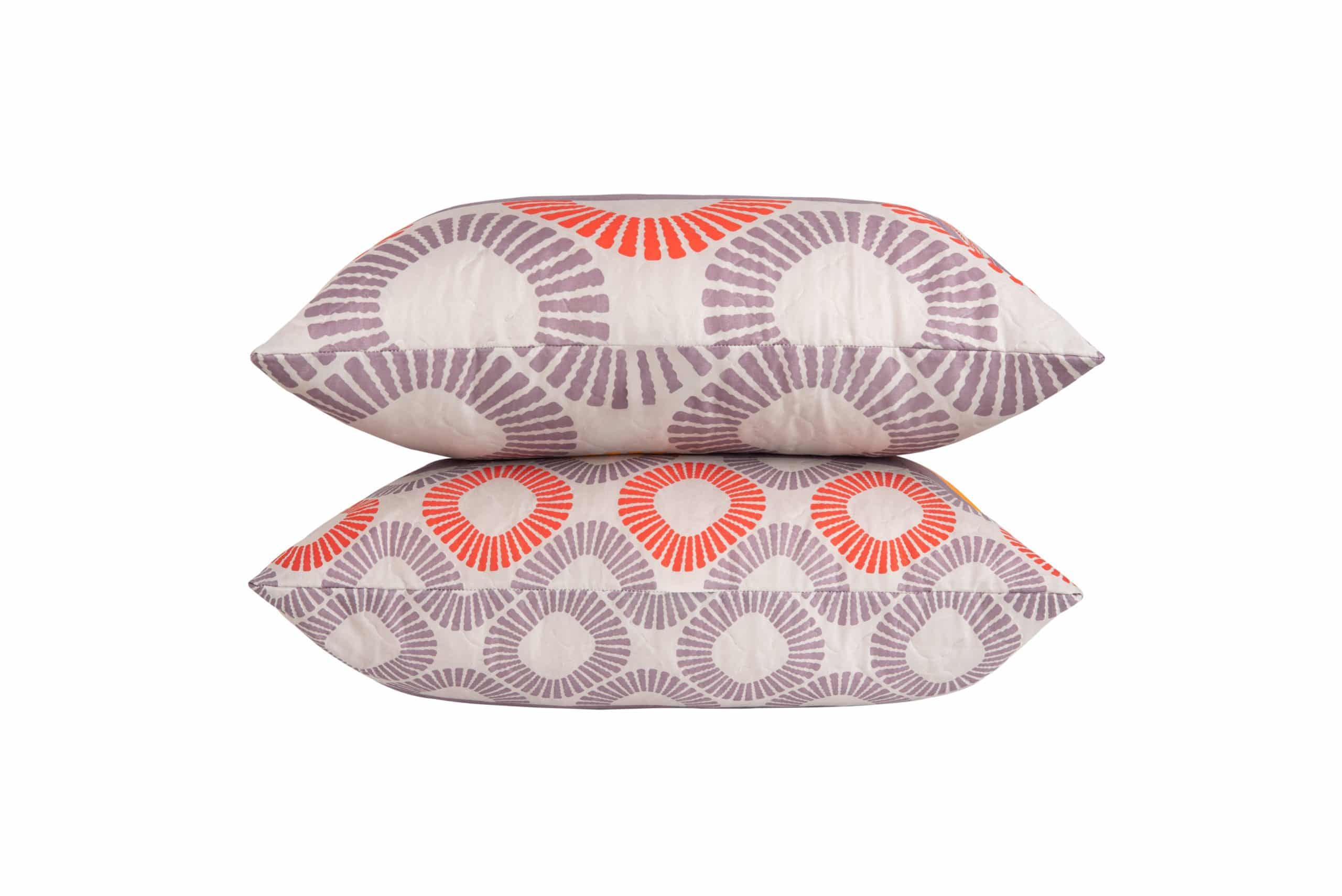 Set 2 perne 50x70 cm microfibra matlasata maro cu umplutura Superball