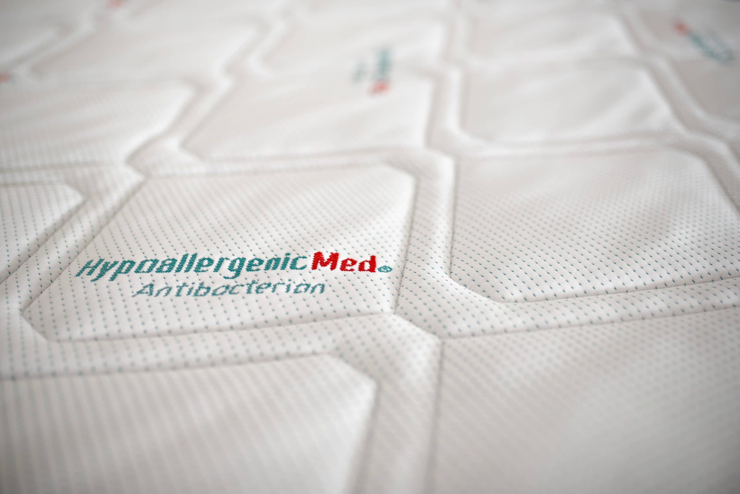 Husă detașabilă antibacteriană HypoallergenicMed 180x200 cm, 18 cm