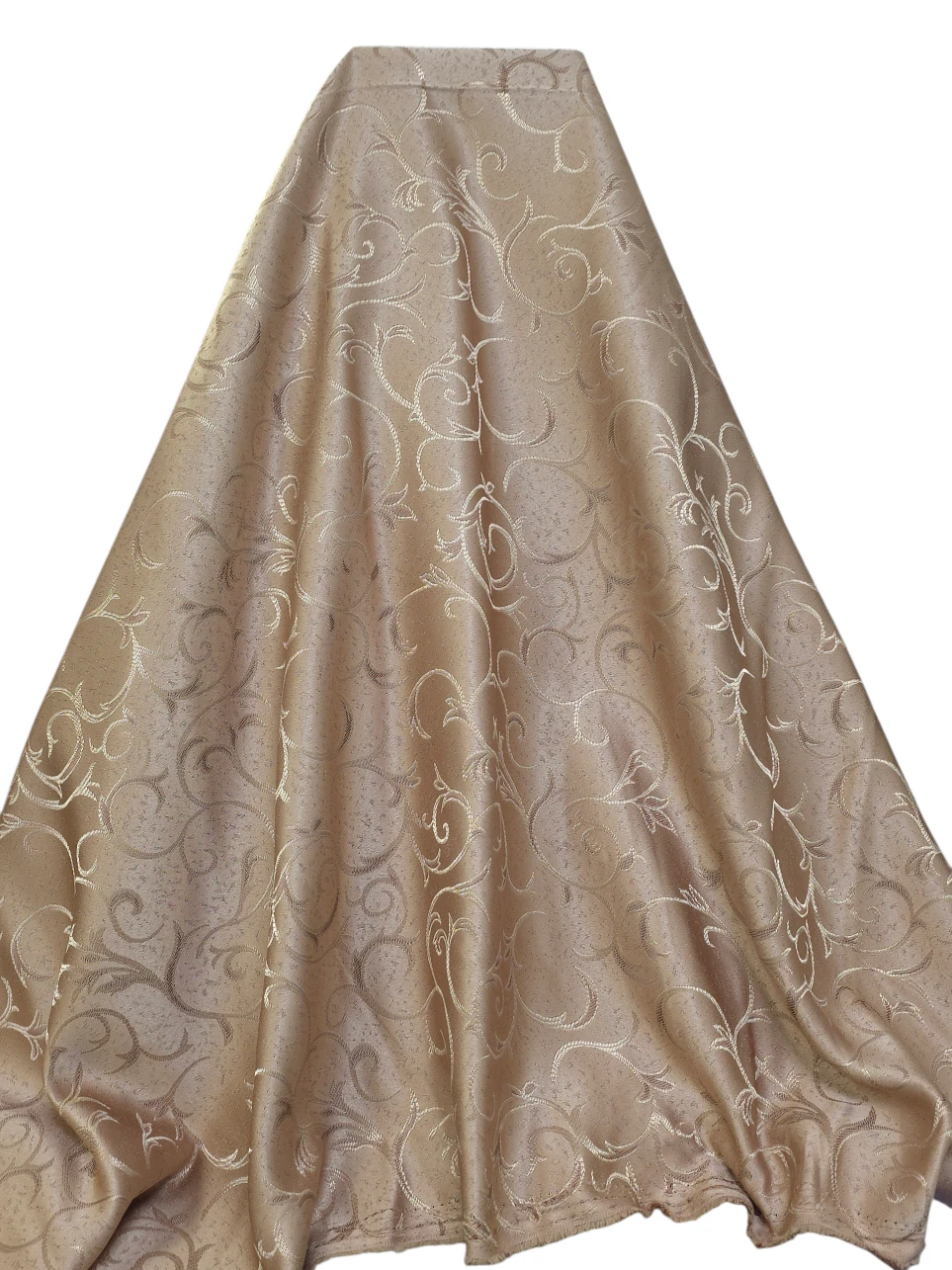 Material draperie bej cappuccino cu model ramurele