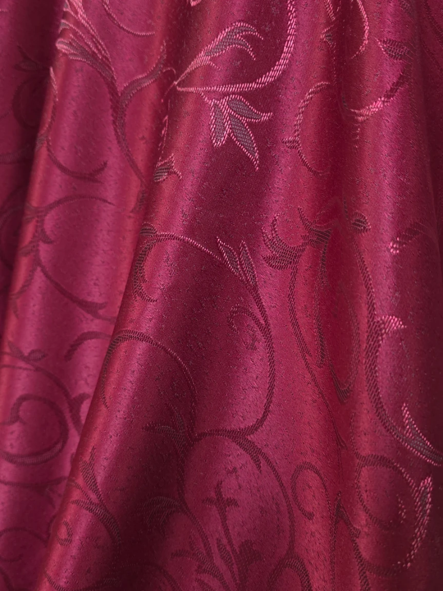 Material draperie grena cu model ramurele