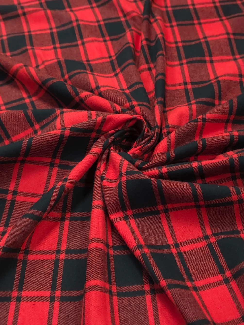 Flanel din bumbac carouri rosu si negru