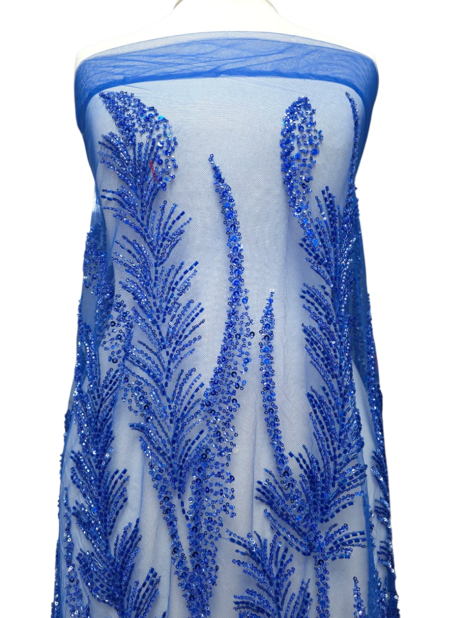 Broderie brodata cu margele albastru electric