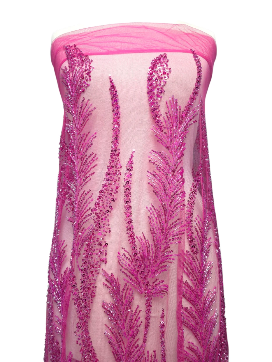 Broderie brodata cu margele ciclamen