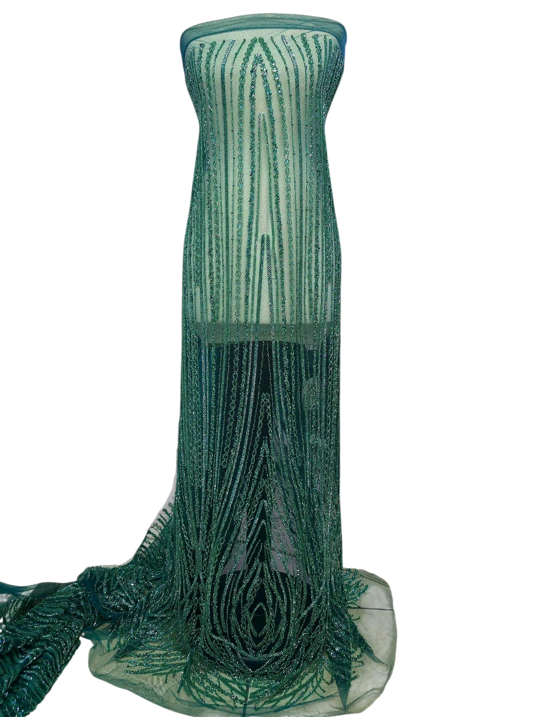 Broderie brodata cu margele verde