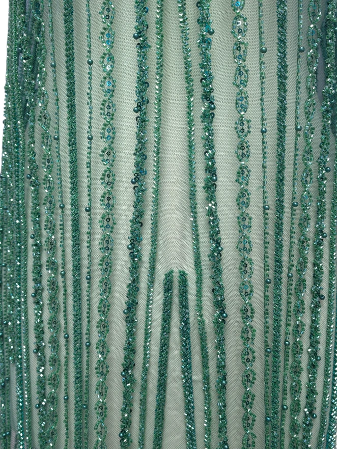 Broderie brodata cu margele verde