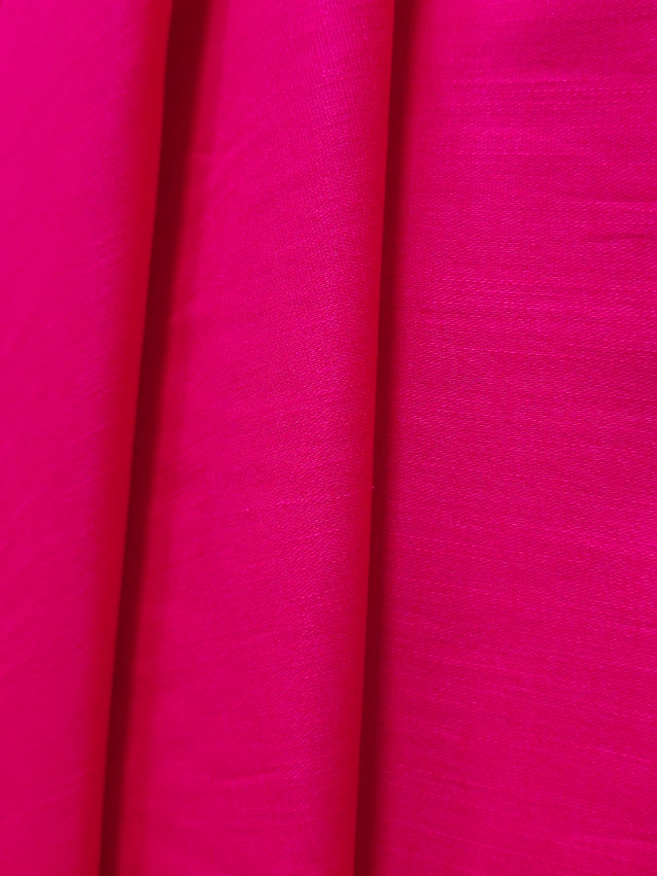 In natural fuchsia usor elastic