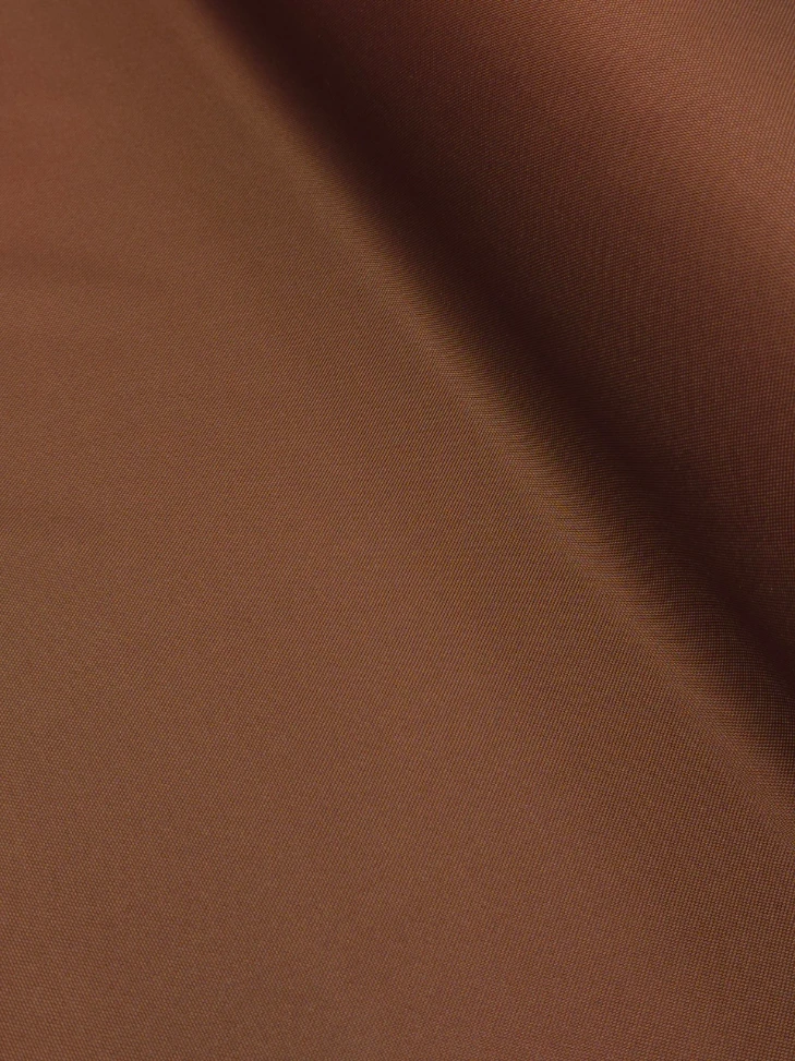 Material impermeabil maro