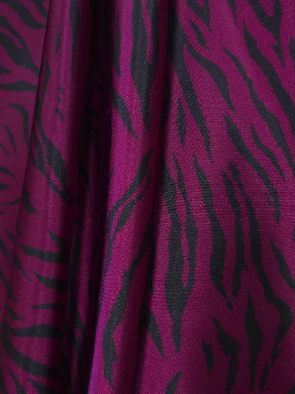 Satin elastic imprimeu zebra ciclamen
