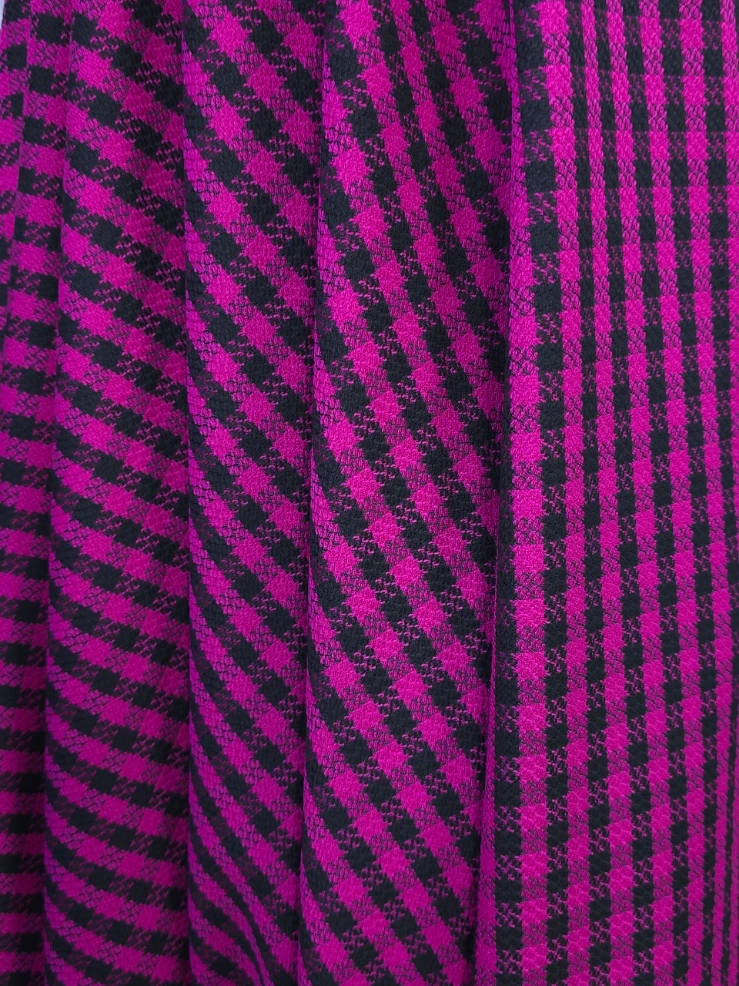 Stofă cu lana carouri mici fucsia-negru