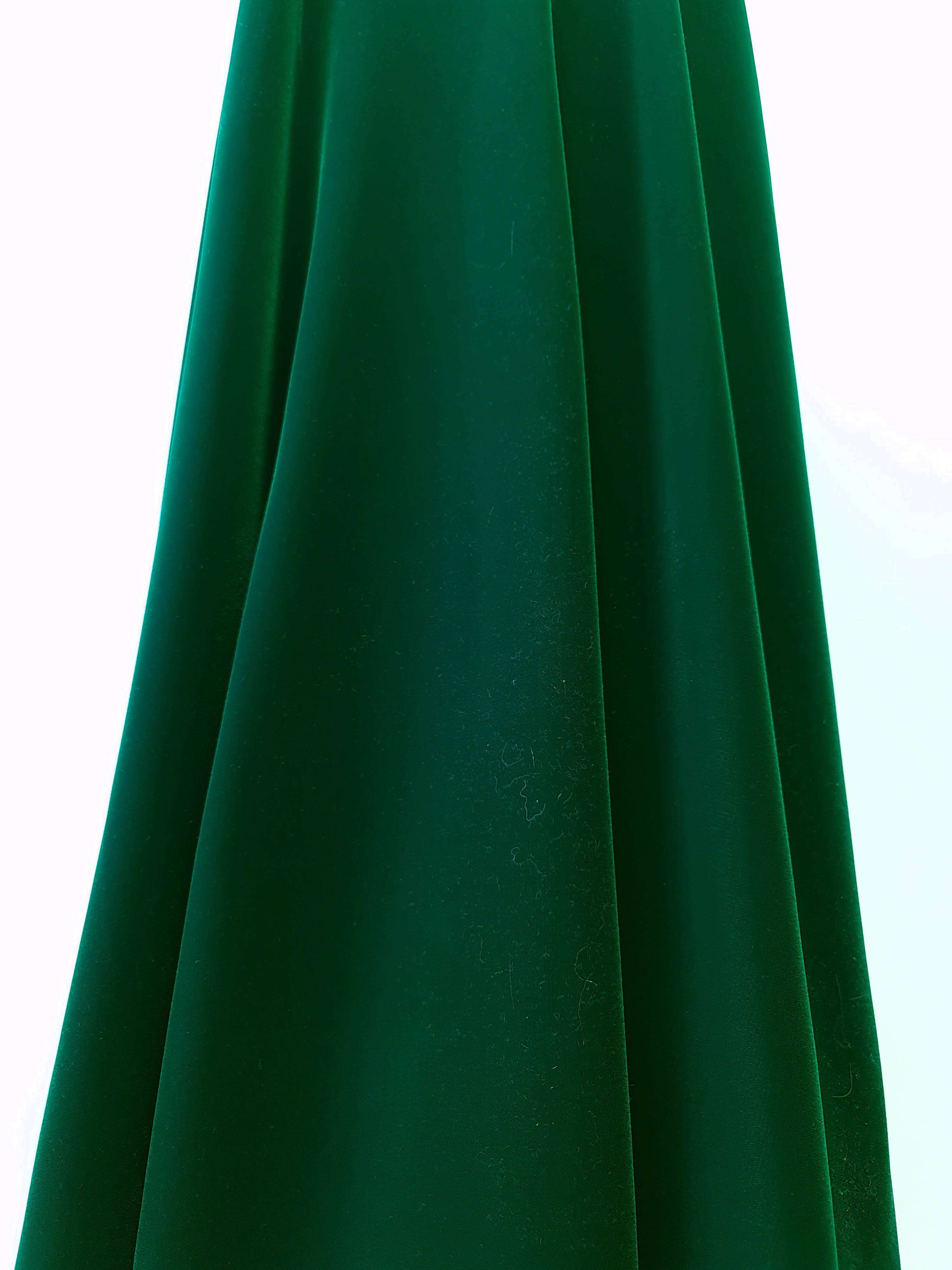 Catifea de matase verde smarald
