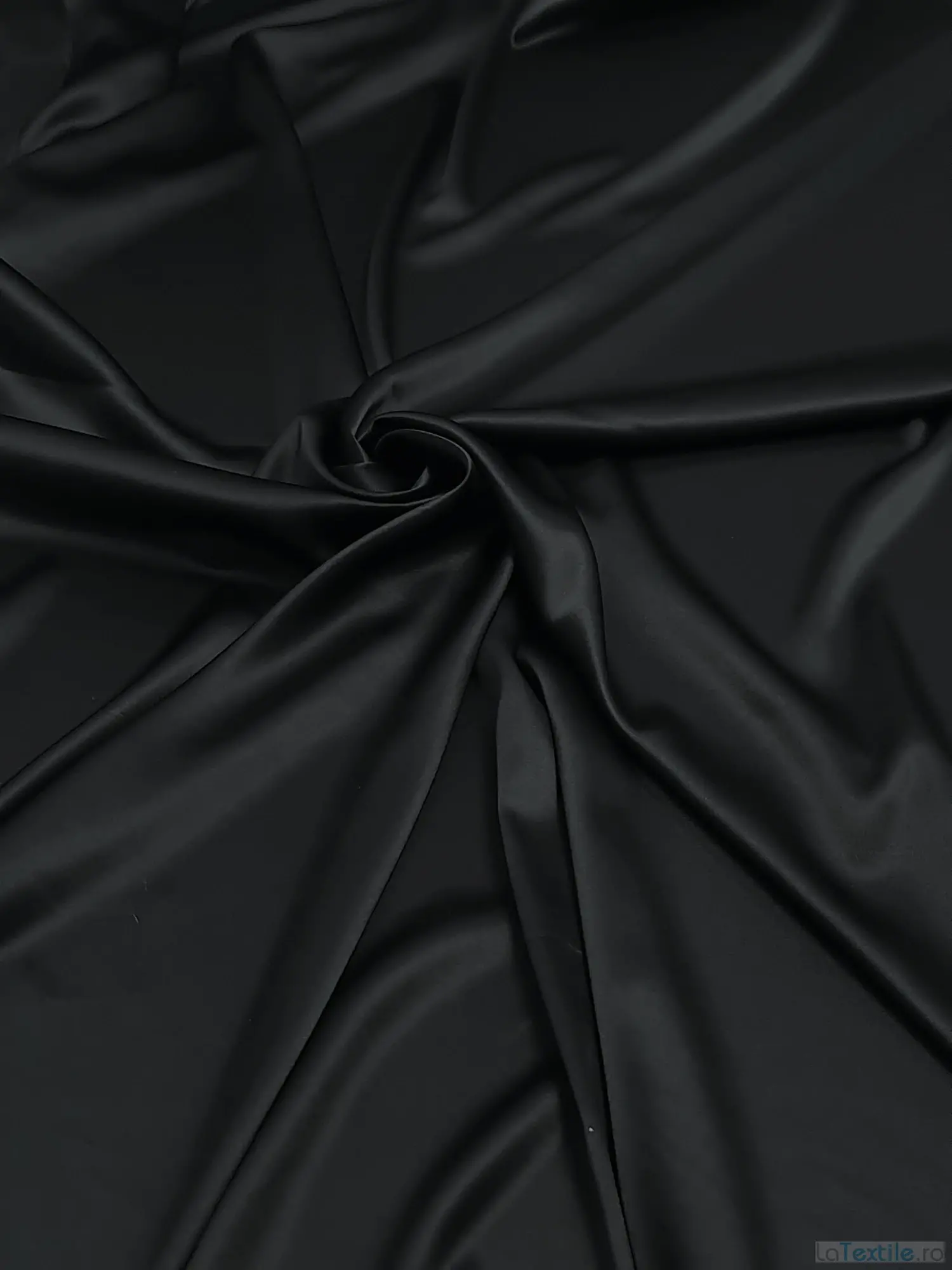 Matase naturala satinata neagra