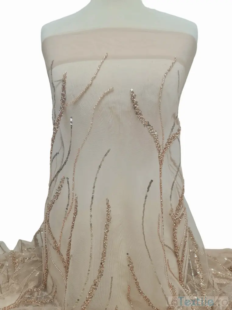 Broderie pe tul cu margele bej model ramuri