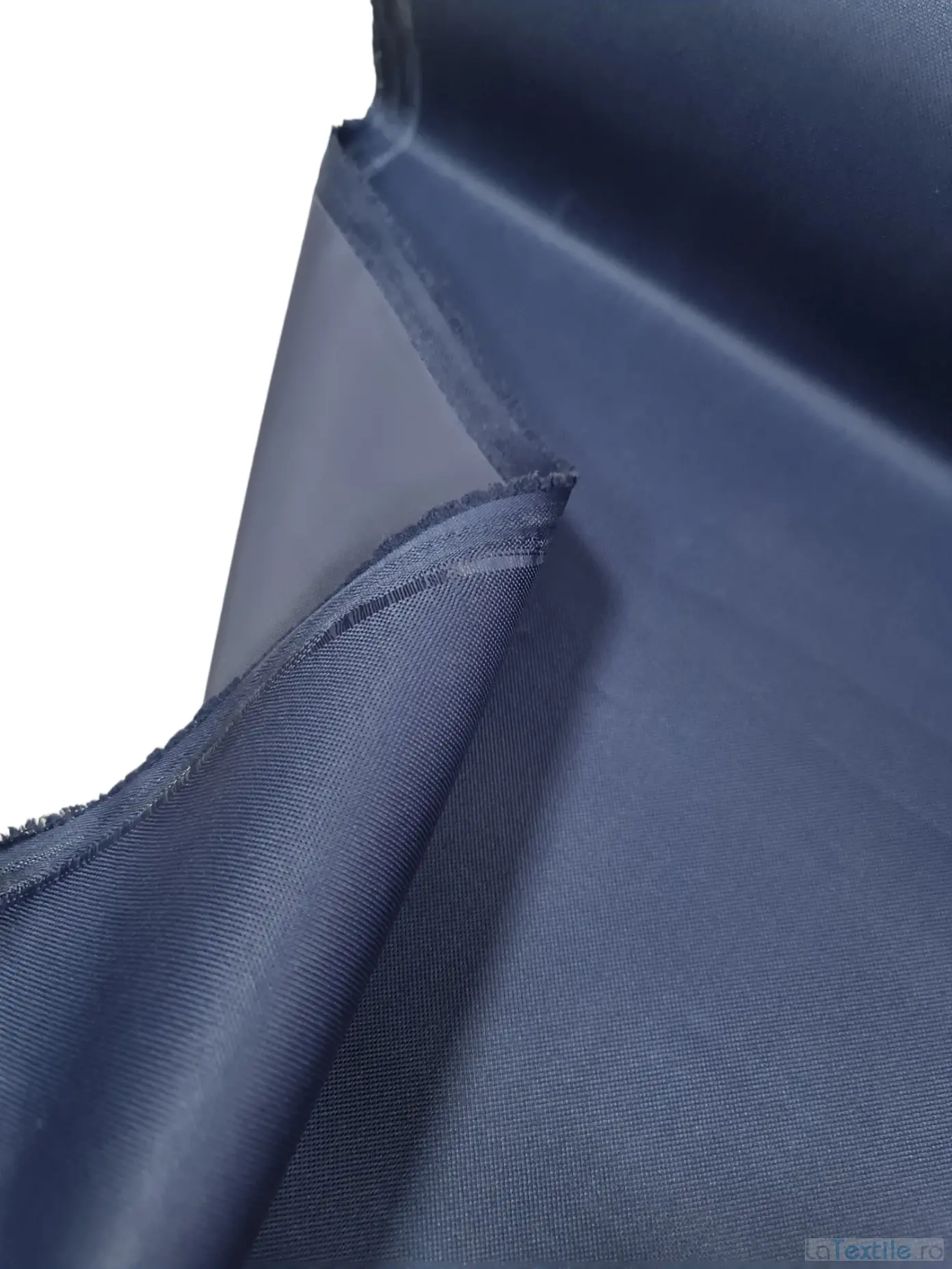 Material impermeabil bleumarin
