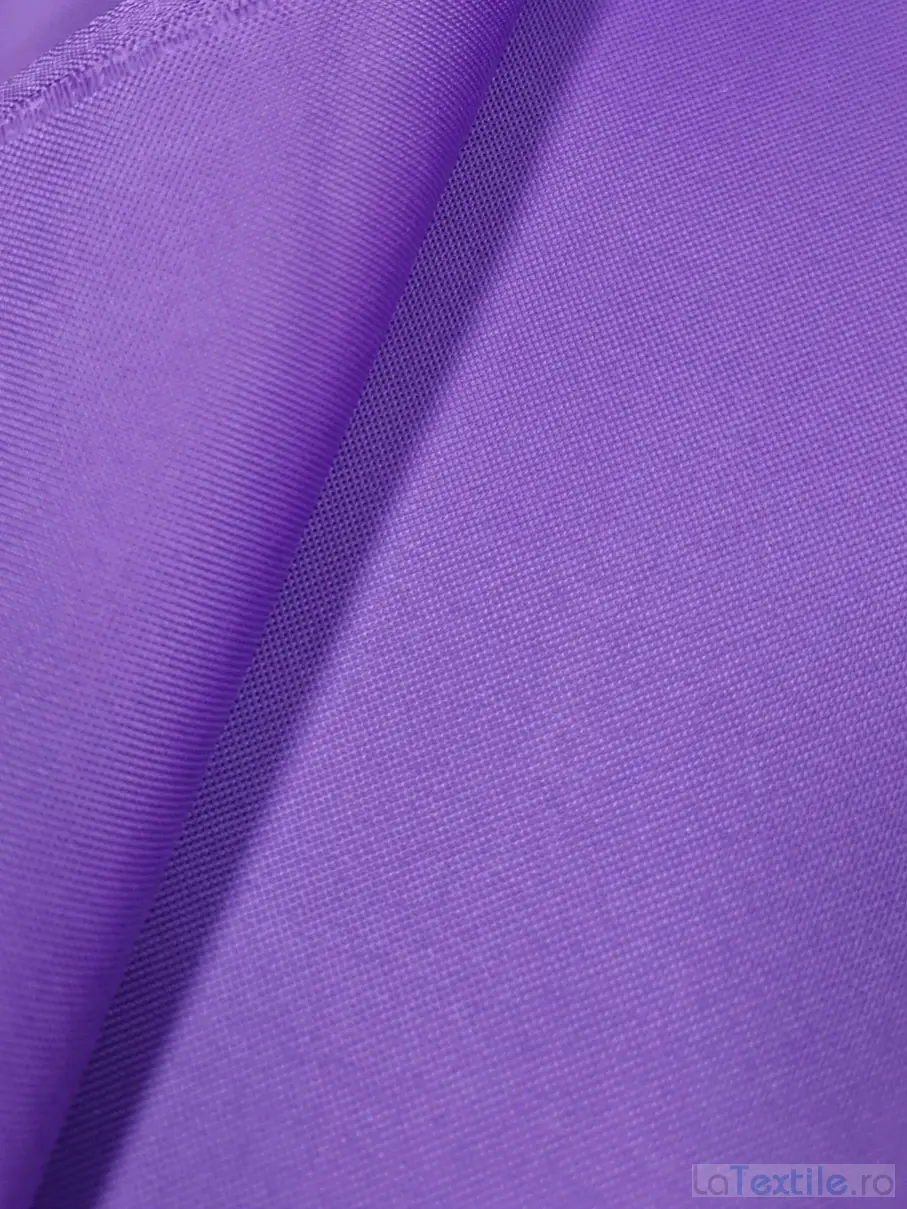 Material impermeabil mov