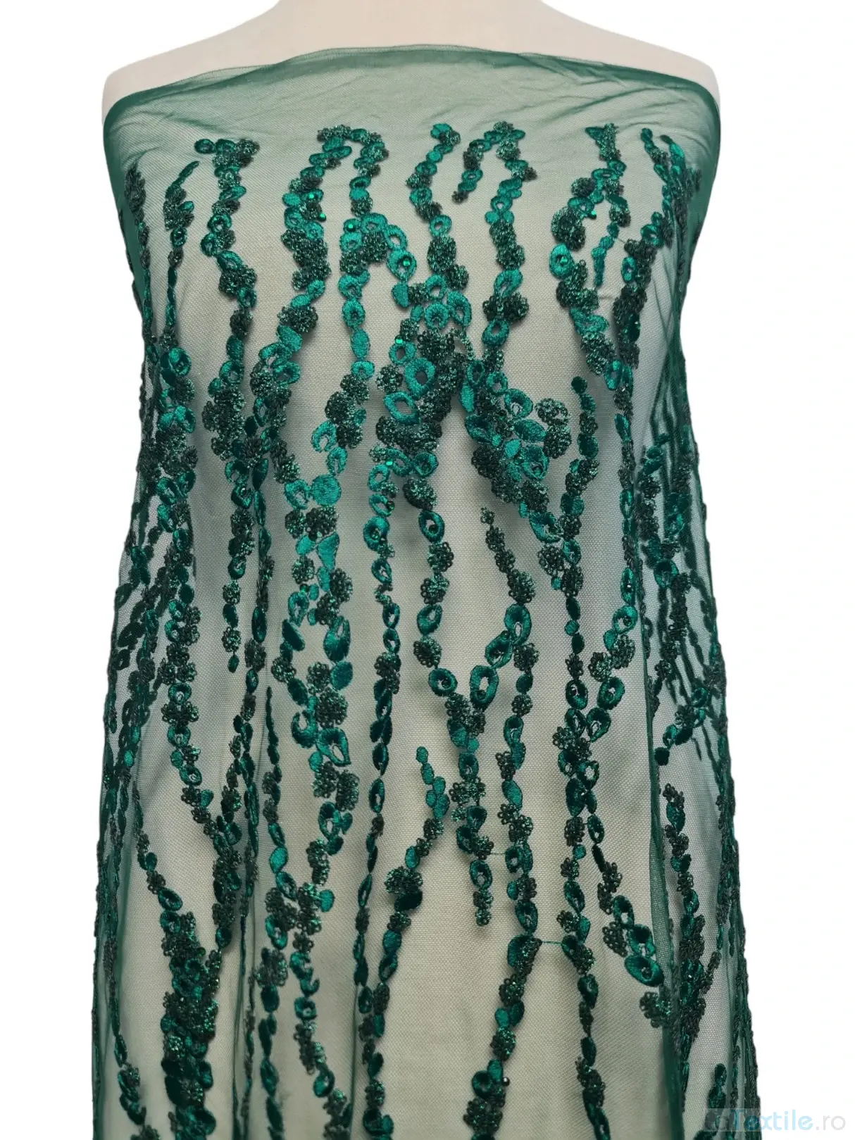 Dantela pe tul verde inchis model lant