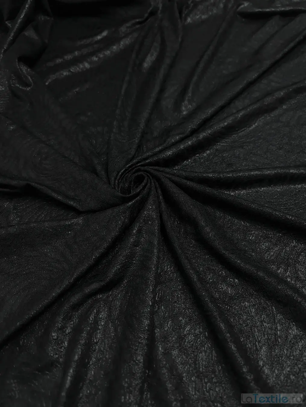 Jerse tip lurex cu model negru