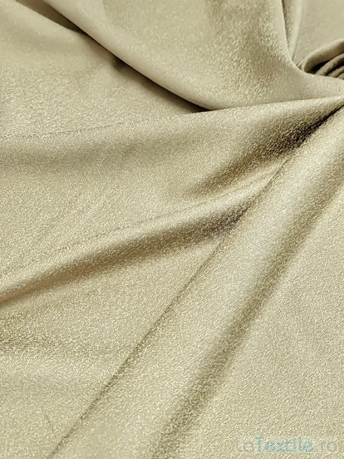 Jacquard bej deschis
