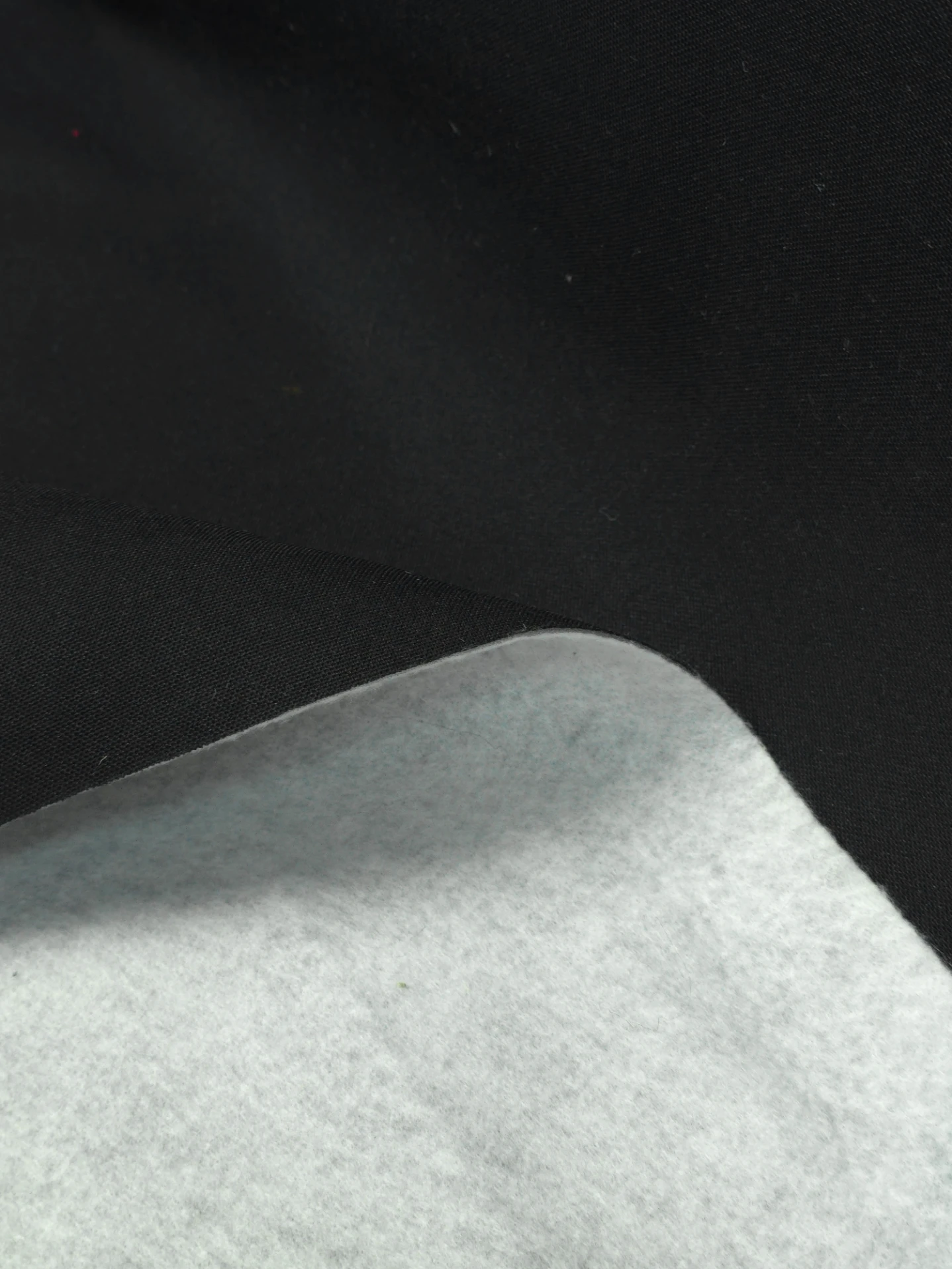 Material buretat negru plafon sau capitonaje auto
