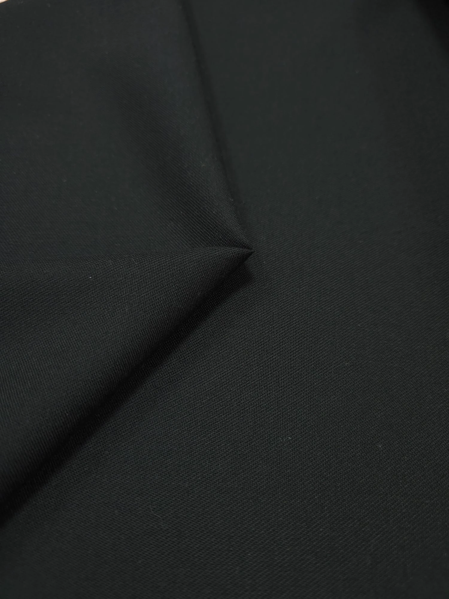 Stofa cu lana tip gabardin neagra