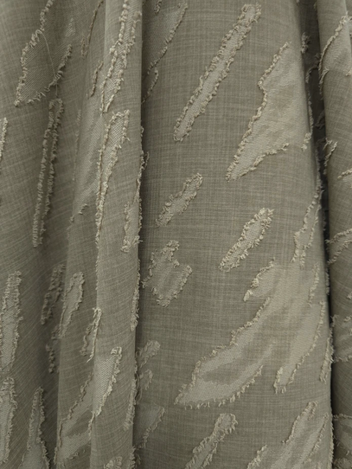 Tesatura tip in model jacqard bej inchis
