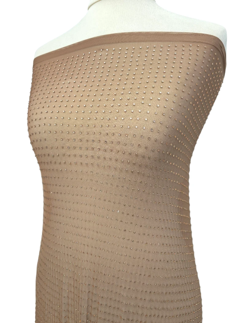 Tulle premium mocha mousse cu pietre aplicate