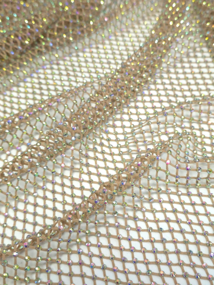 Mesh tesatura plasa bej cu pietricele multicolor